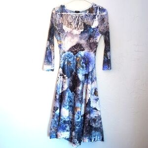 Komarov Long Sleeve Floral Lace Inserts Crinkle Satin Stretch Women's Size Small